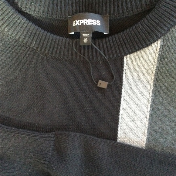 Express Sweater - Picture 2 of 3